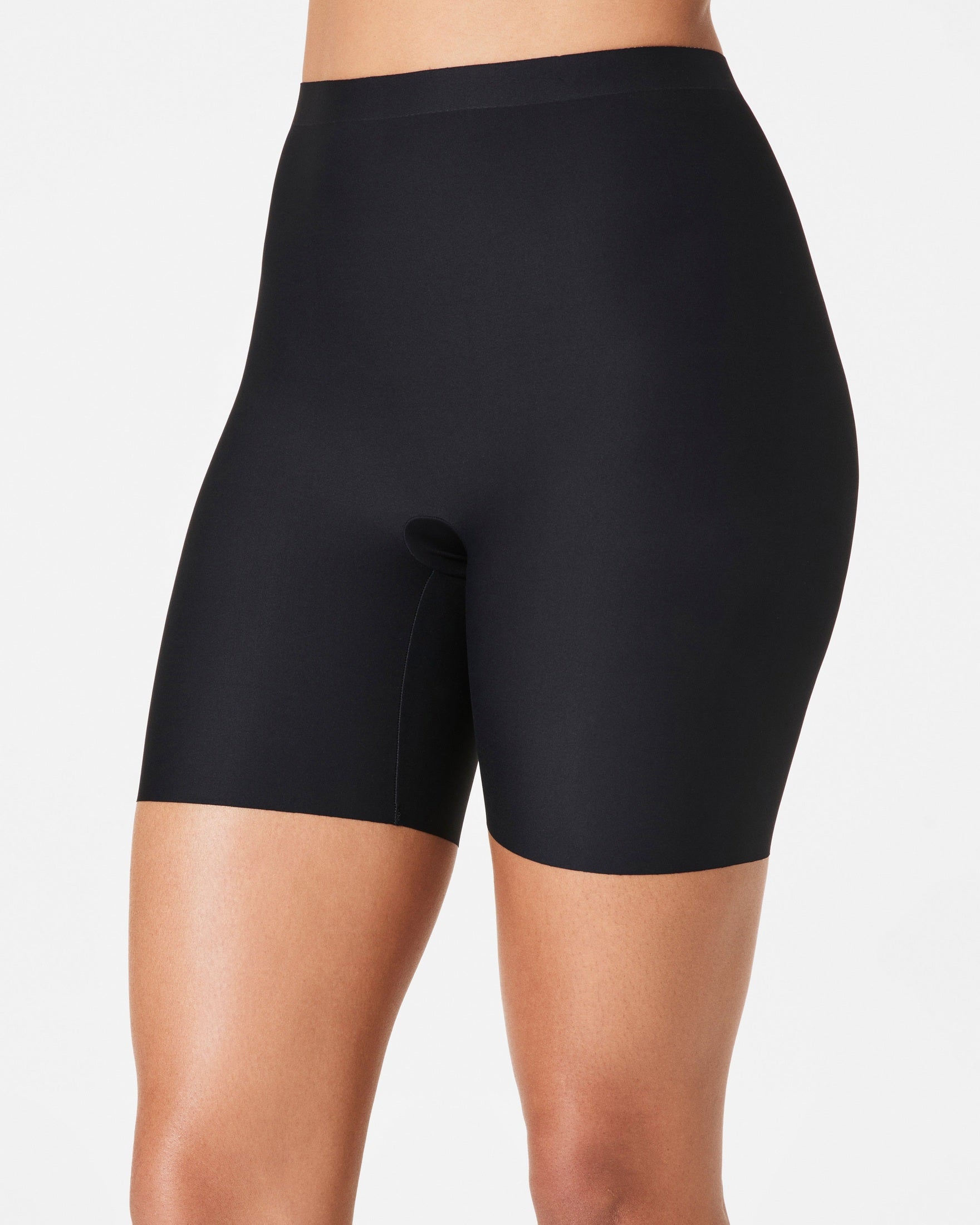 SPANX Super Smooth™ Essential Mid-Thigh Short - Your Perfect Fit for Flawless Confidence!