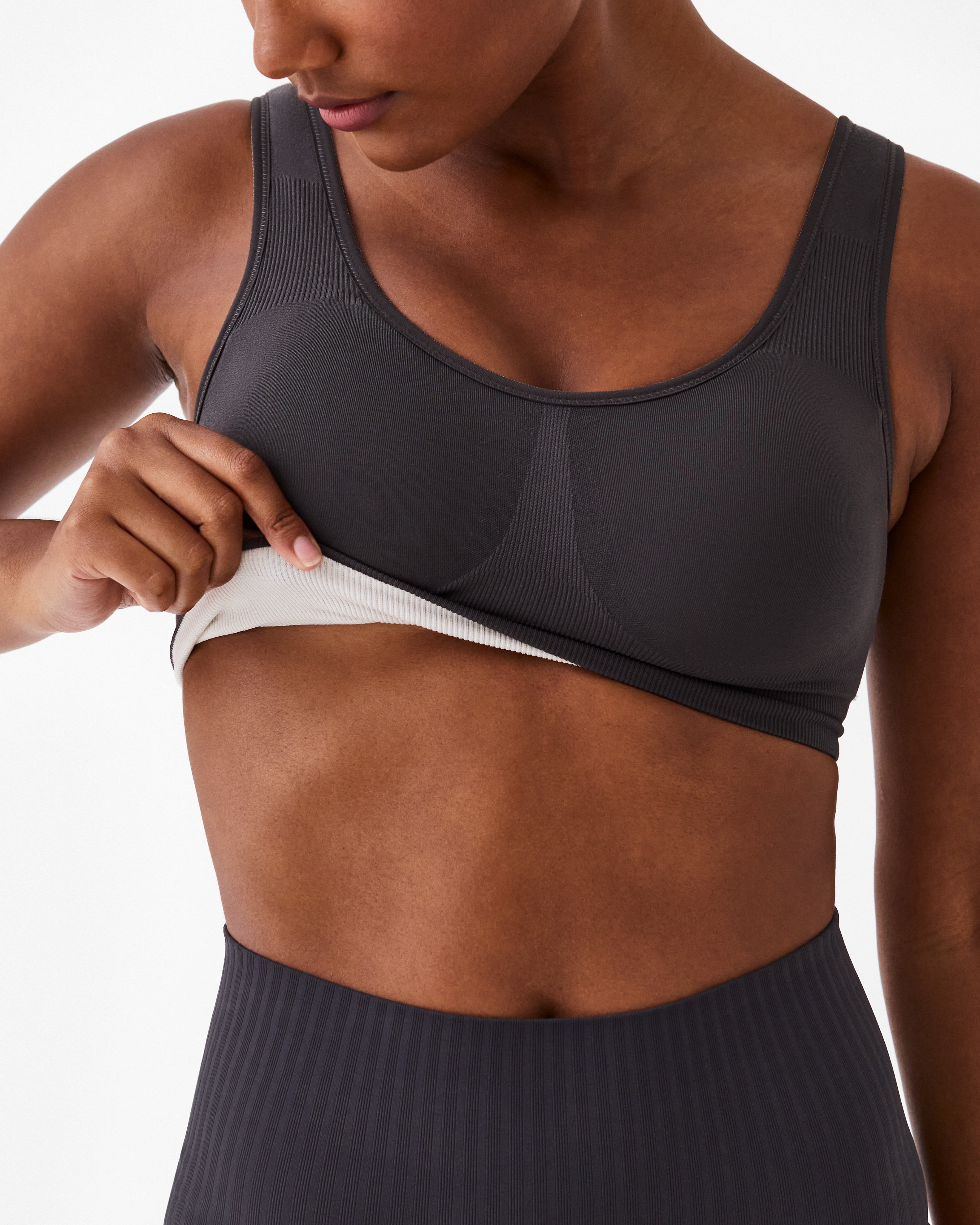 SPANX® Ultimate Comfort Reversible Bra: The Perfect Fit for Every Occasion