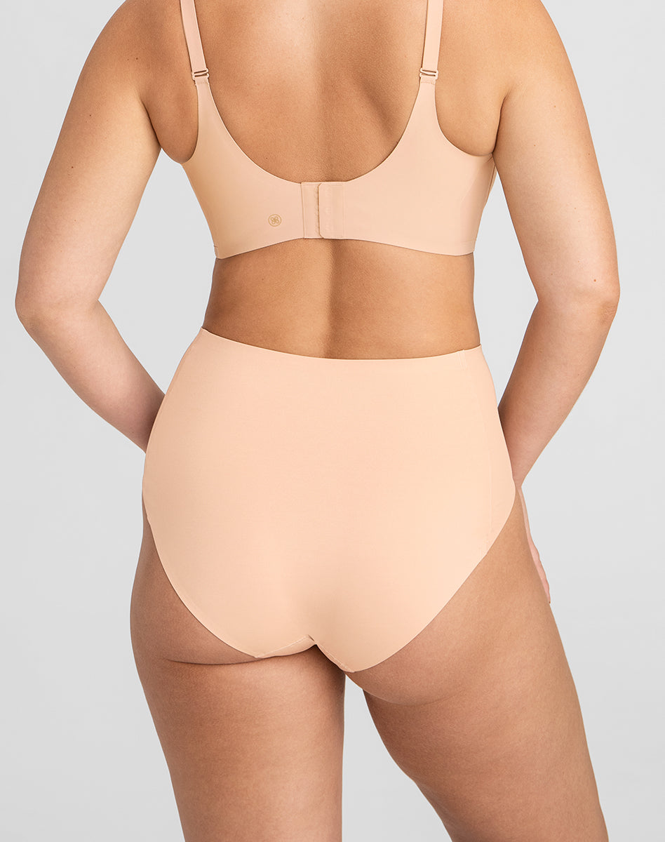 Sleek CrossOver Briefs for Ultimate Comfort