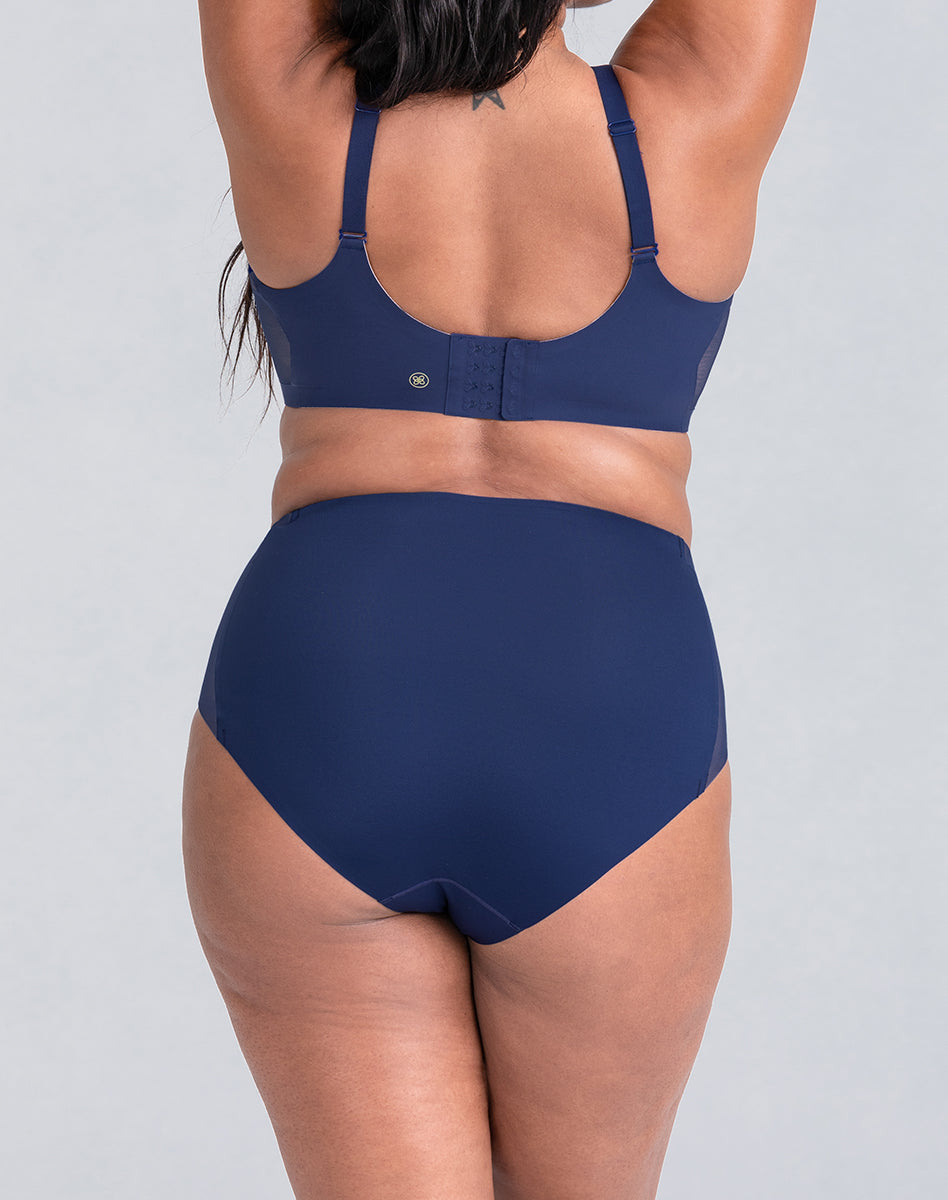 Sleek CrossOver Briefs for Ultimate Comfort