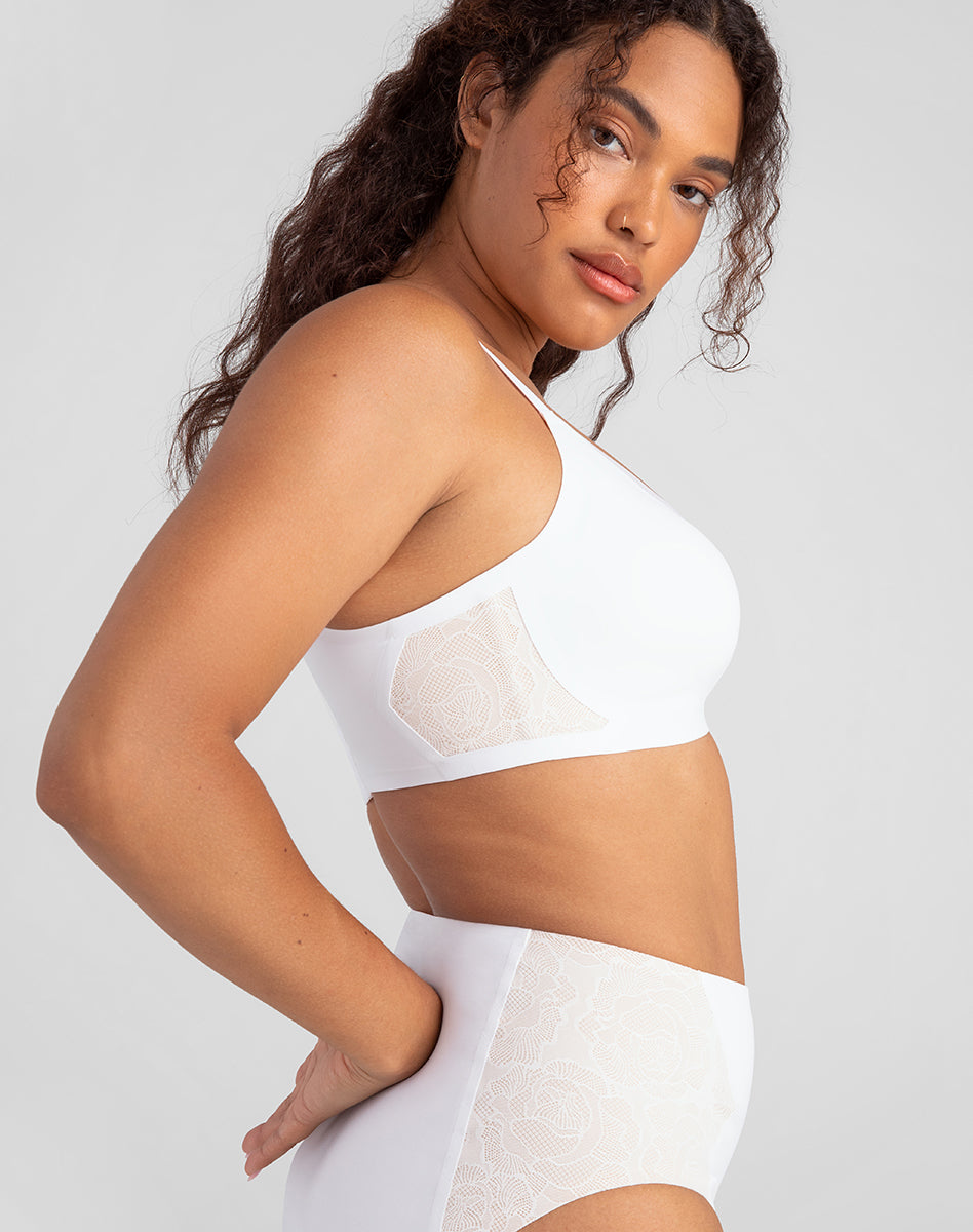 Elegant CrossOver Lace Bra for a Stunning Silhouette