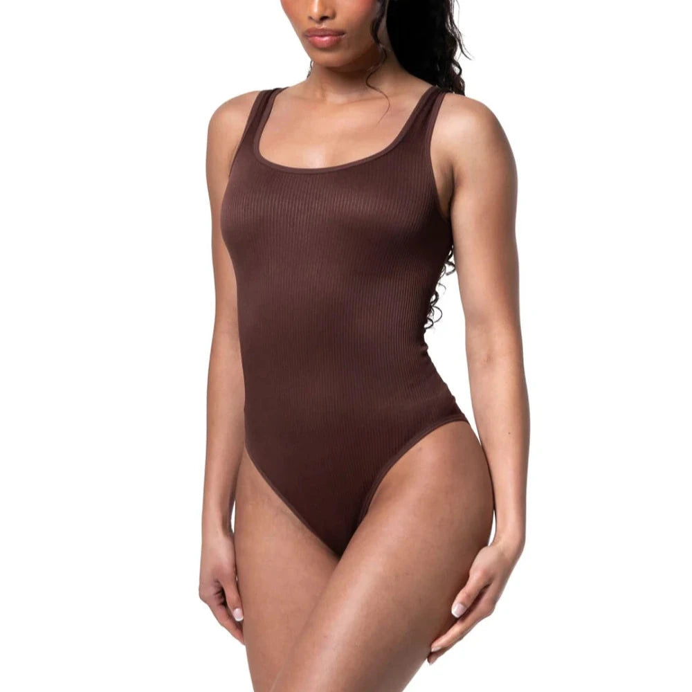 The Ribbed Hourglass