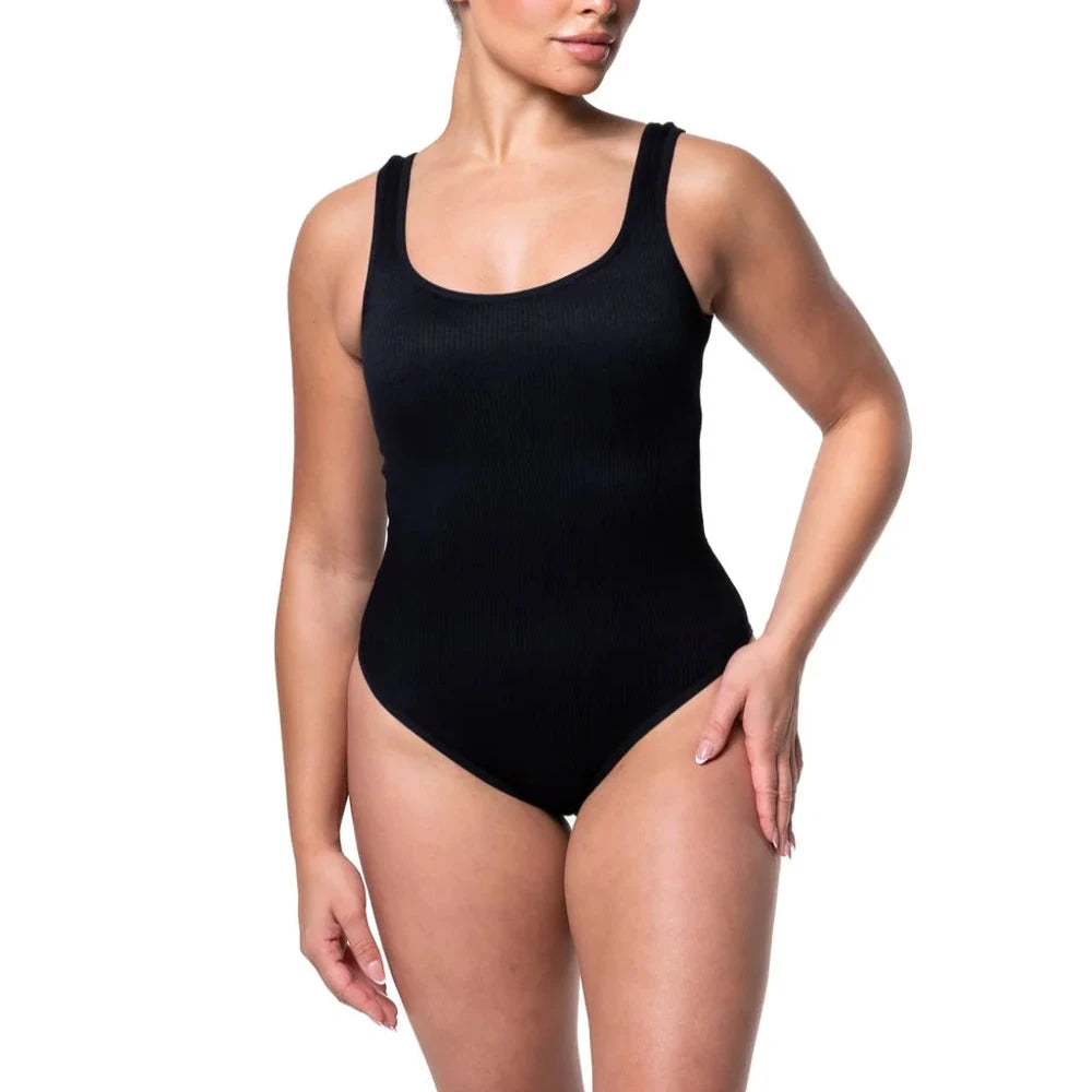 The Ribbed Hourglass