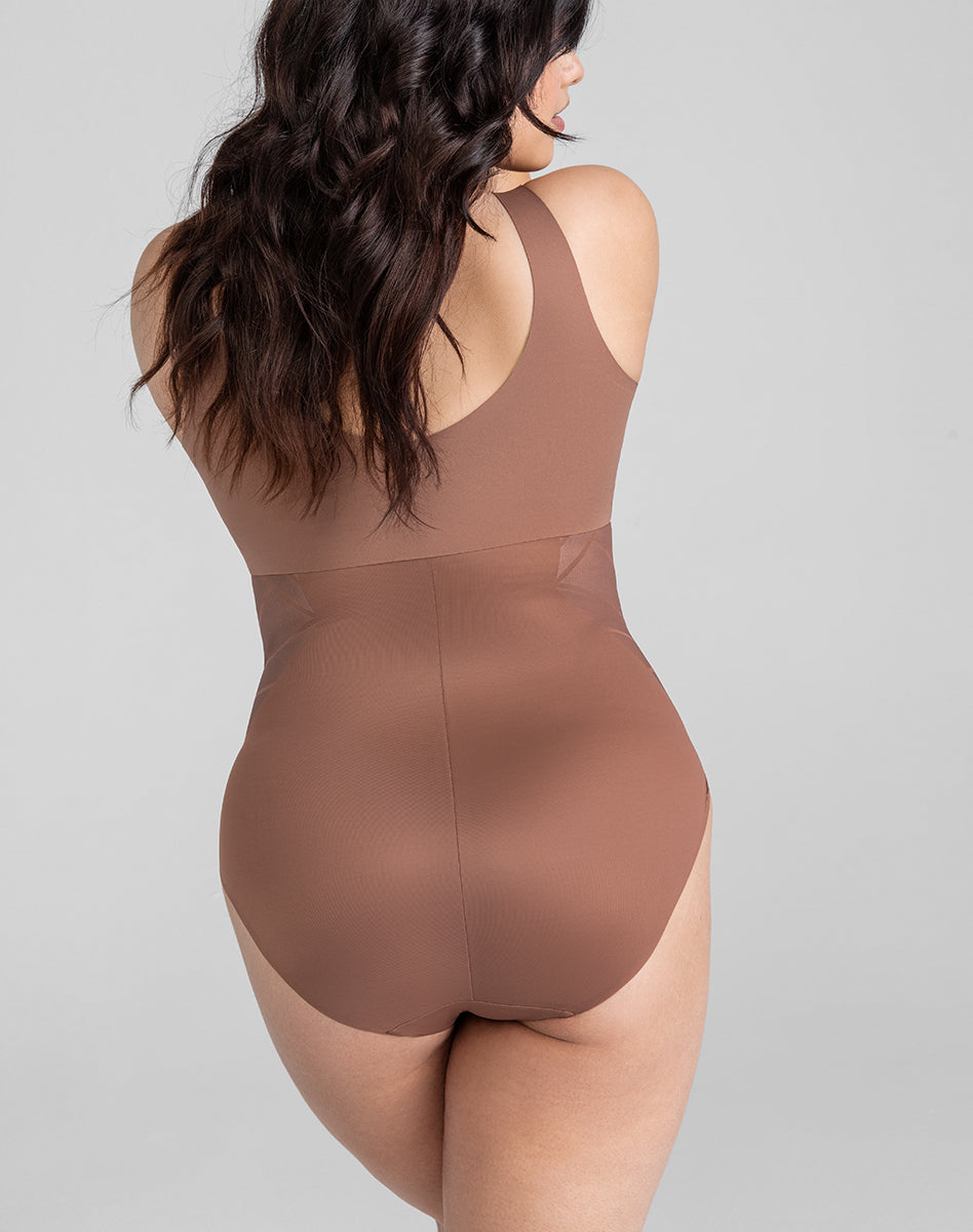 Sculpting High-Waist Briefs for a Flattering Silhouette