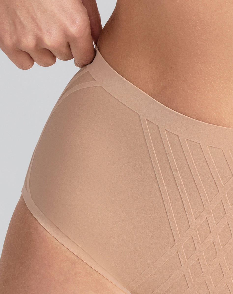 Sleek Silhouette Briefs for Ultimate Comfort