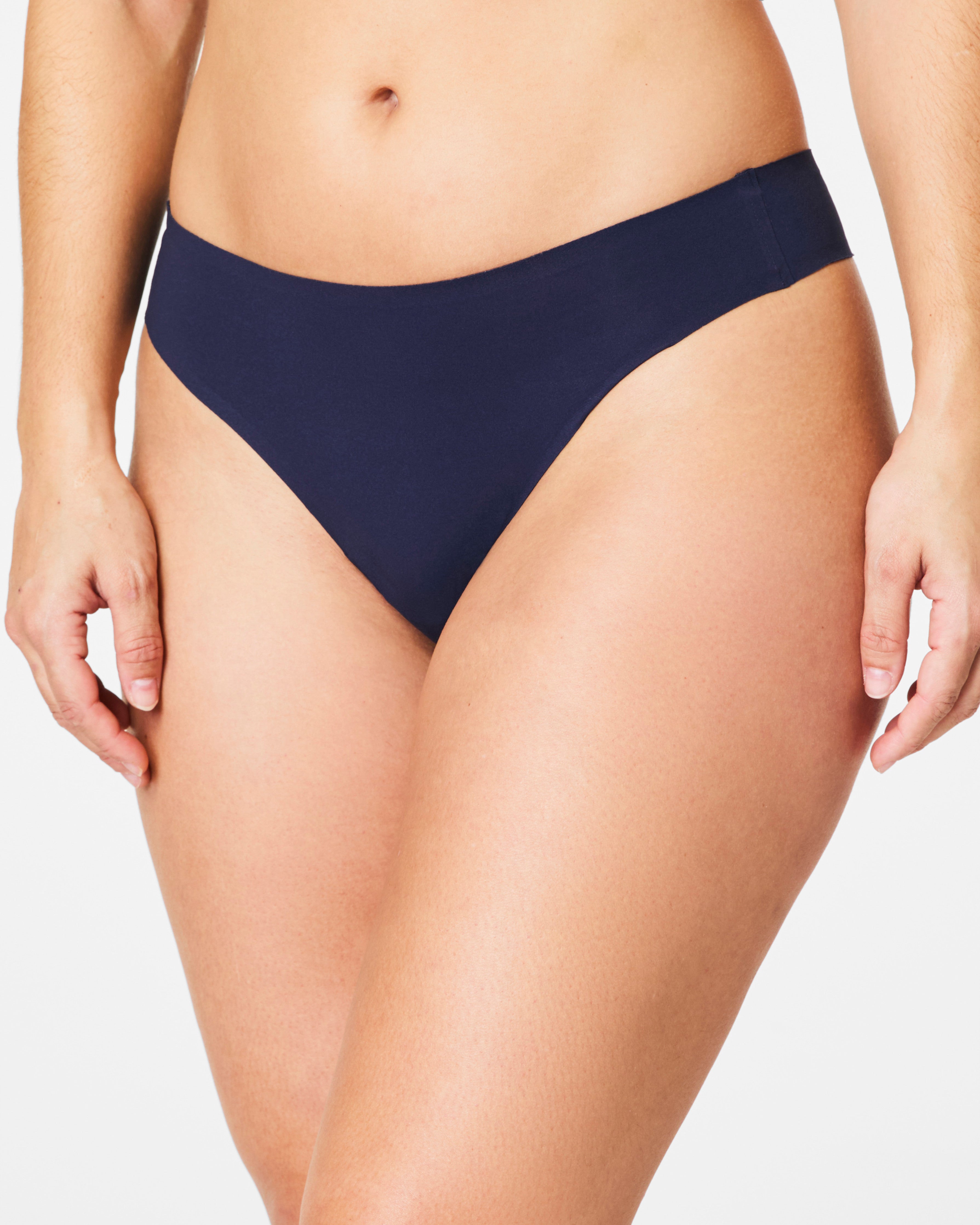 SPANXsmooth™ Custom Fit Thong Trio Box