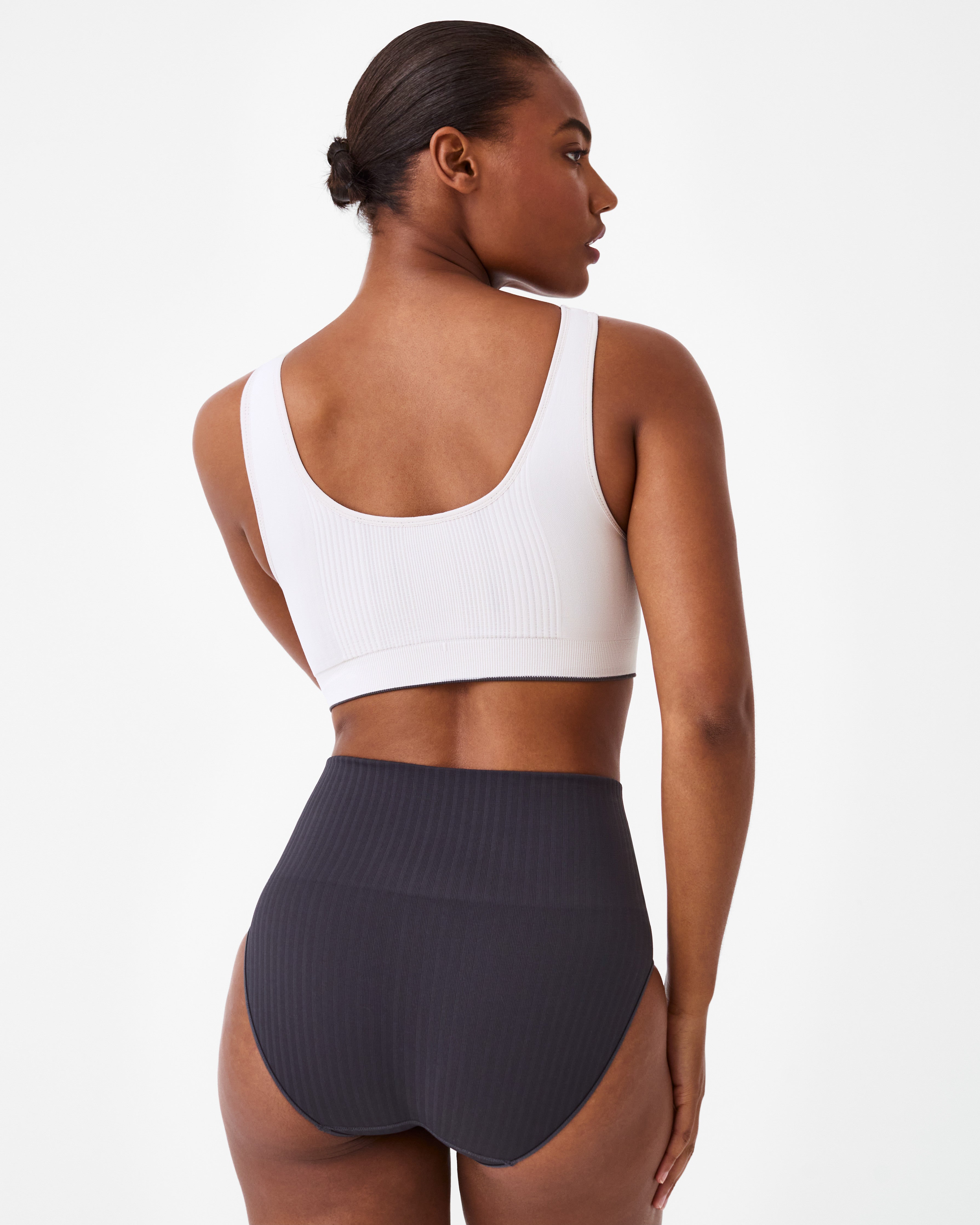 SPANX® Ultimate Comfort Reversible Bra: The Perfect Fit for Every Occasion
