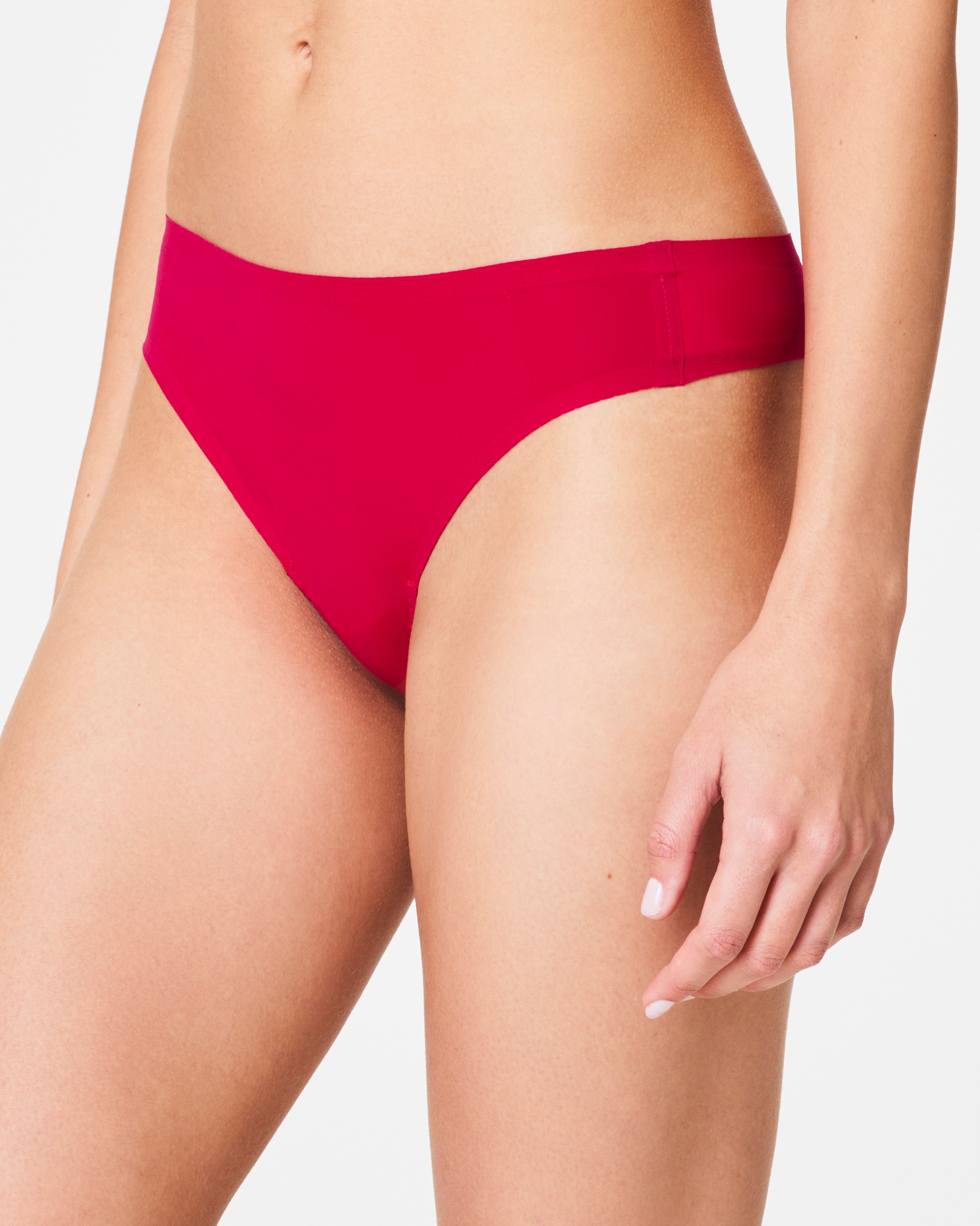 SPANXsmooth™ Custom Fit Thong Trio Box