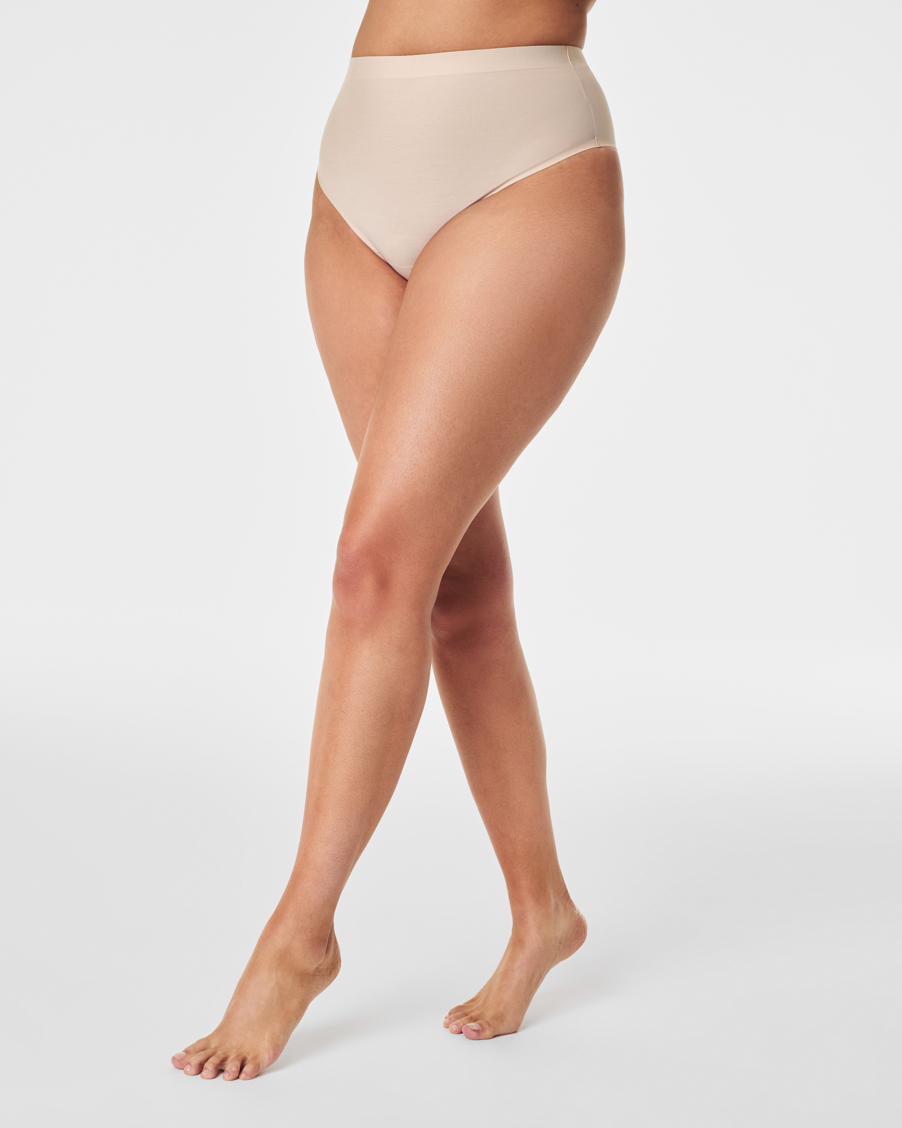 SPANXshape™ Sheer Elegance Control Thong