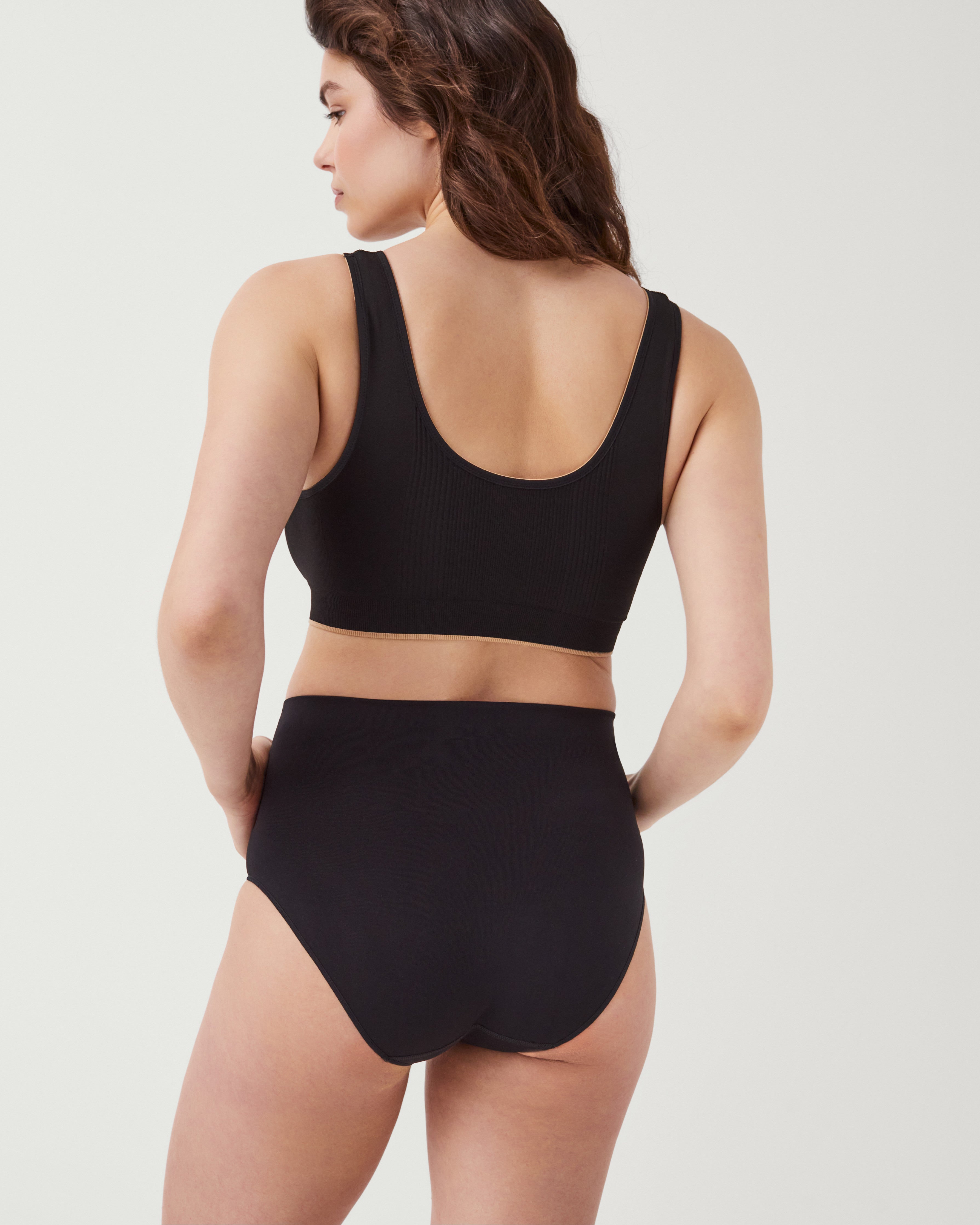 SPANX® Ultimate Comfort Reversible Bra: The Perfect Fit for Every Occasion